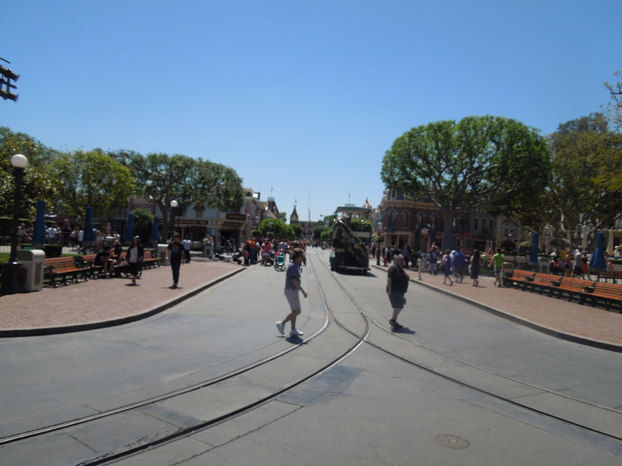 Disneyland Center Circle Picture